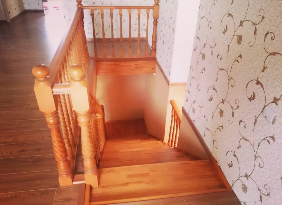 Изготовление лестниц,  корпусной мебели