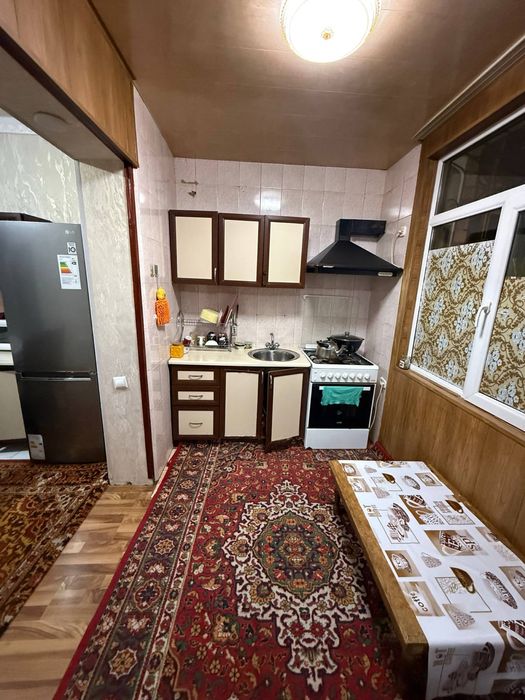 Продается 3х комнатная квартира 1 этаж Юнусабад 10 квартал