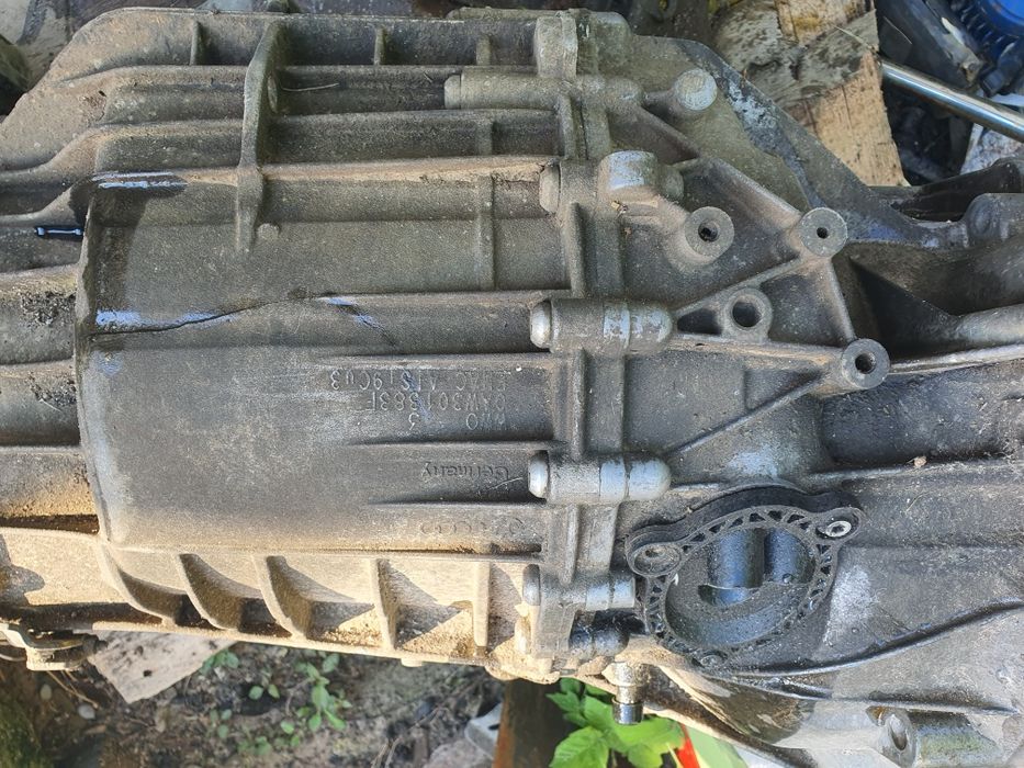 Cutie viteze multitronic 8+1 defecta ,audi a 4 b8