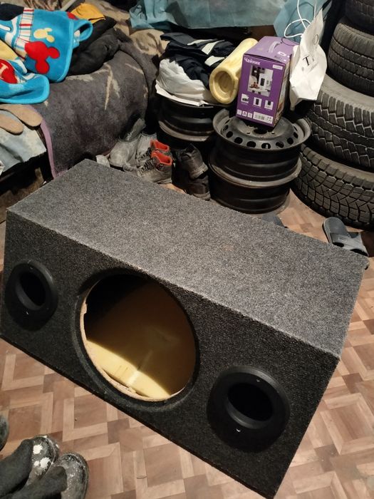 Продам сабвуфер и короб