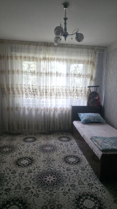 Rusalka tomonda 2 xonalik uy sotiladi
