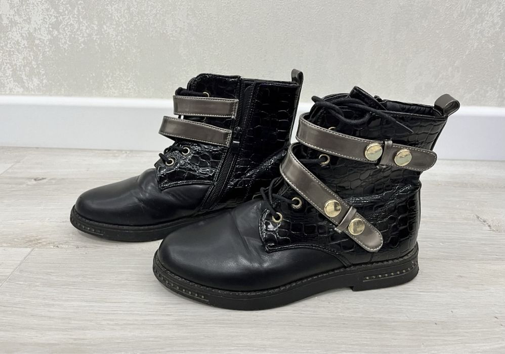 Продам ботиночки осенние