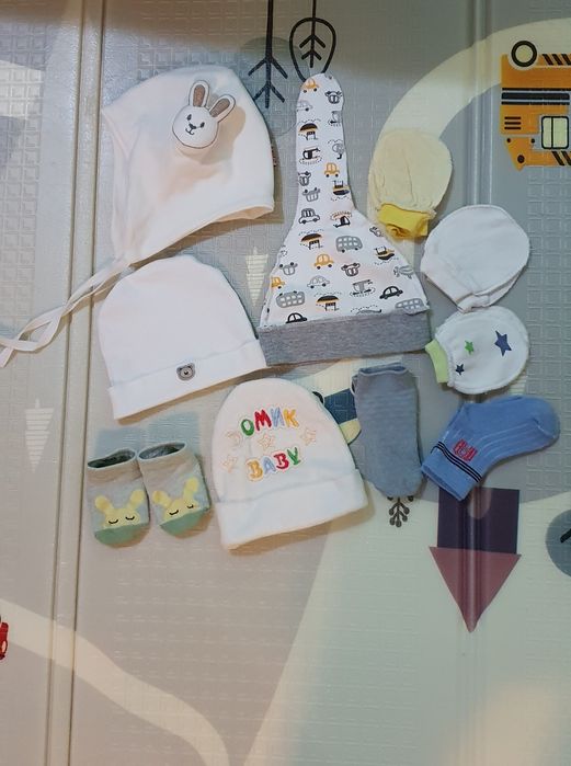 Шапка с шарфом на девочку из шерсти