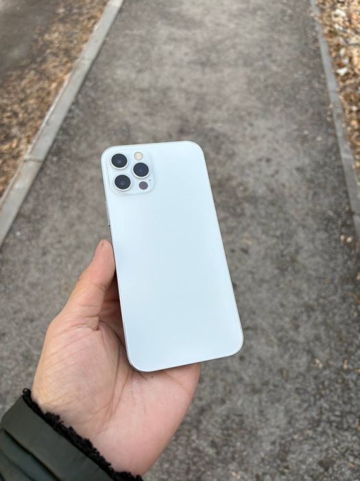 Продам Айфон 12 про 128гб