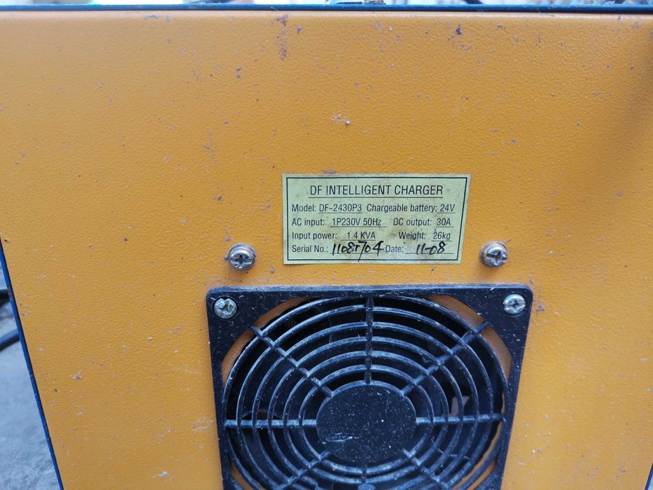 Incarcator, redresor baterii 24v  30A pentru electrostivuitor etc