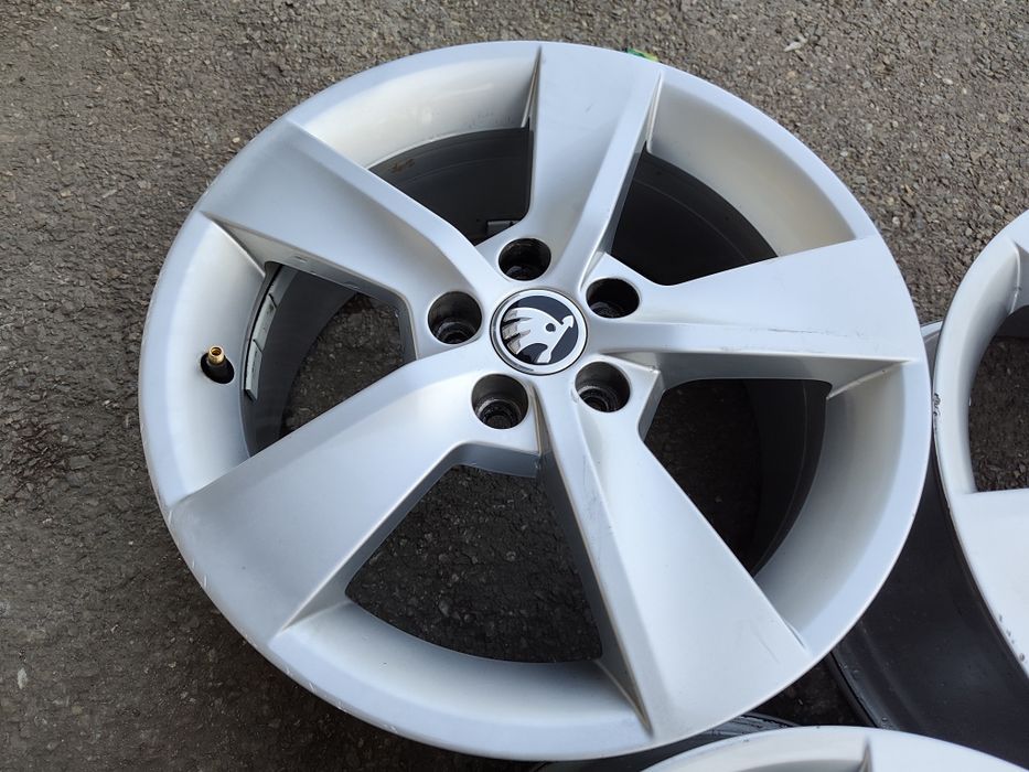 16" оригинални алуминиеви джанти за Skoda Octavia...