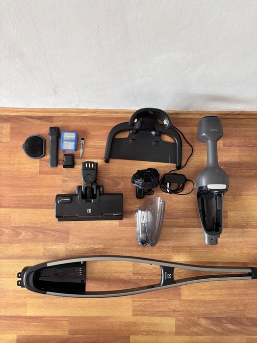 aspirator vertical Electrolux Seria 600 2in1