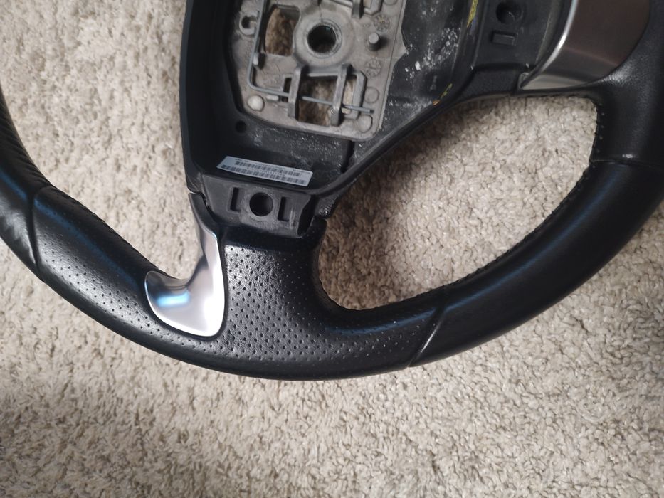 Продавам волани за пежо GT 208, 308, RCZ, 3008, 5008, 307