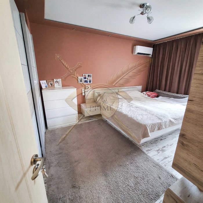 Тристаен апартамент във Възраждане 1 !21893202