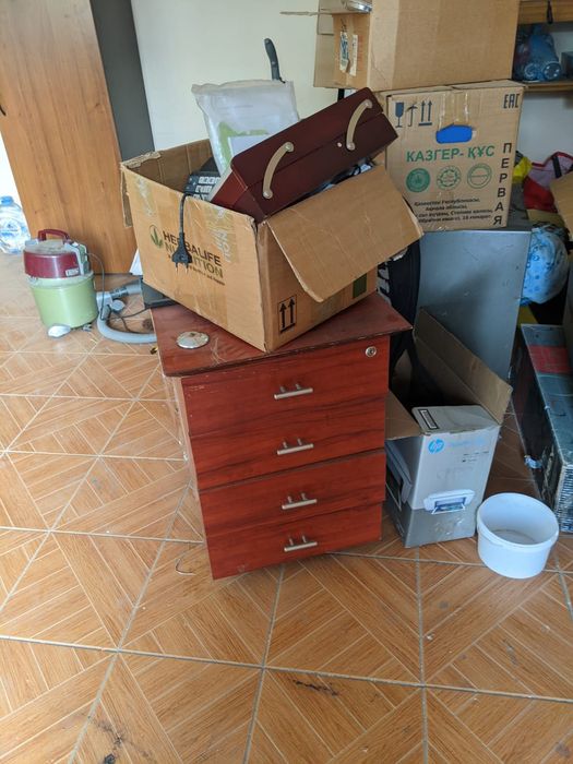 тумбочка офисная