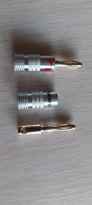 HI-FI разъёмы типа "банан ".