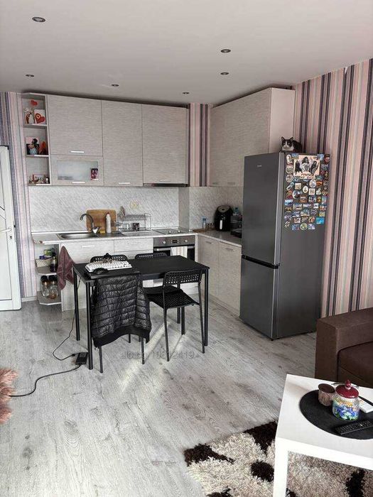 Сливен Двустаен апартамент преустроен на тристаен