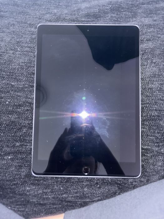 Продаю iPad 9 (9-е поколение), 64 GB.