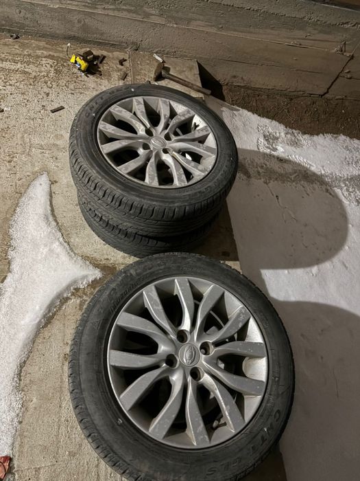 Шины в комплекте