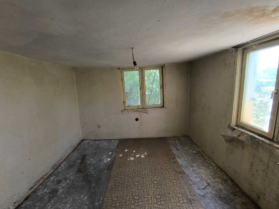 Продава се Къща в с. Тияновци, Област Видин - 320 кв.м за 76 €/кв.м - Снимка #21