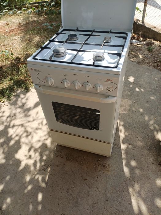 Газовая плита Gefest (Брест) 3100-07 в хорошем состоянии