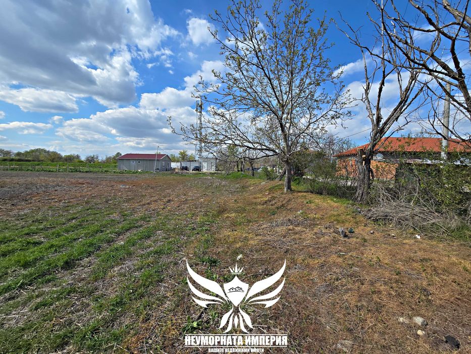 Продавам земеделска земя 960кв.м. вътрешна линия в село Болярц, общ.Садово