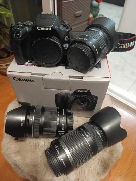 DSLR ФОТОАПАРАТ CANON EOS 250D + обективи 3 броя
