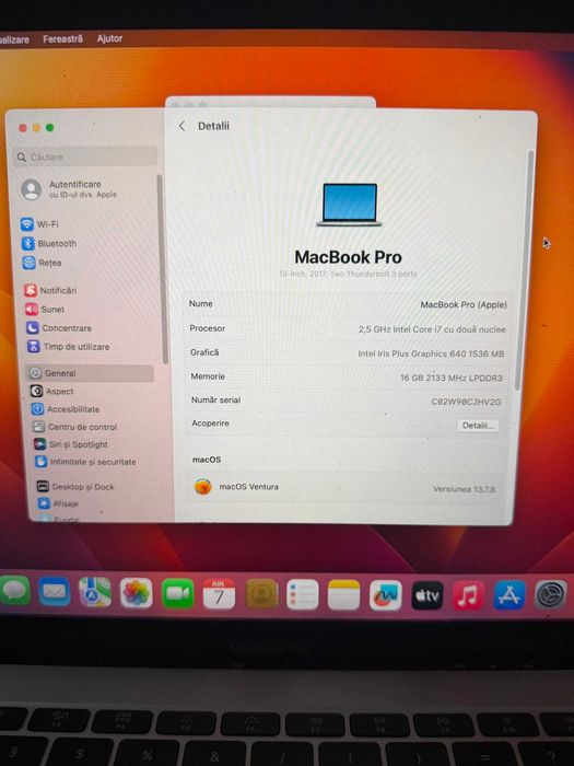 Apple MacBook Pro 13 2017 A1708-Core i7-16 Gb-256 GB-tow Thunderbolt 3