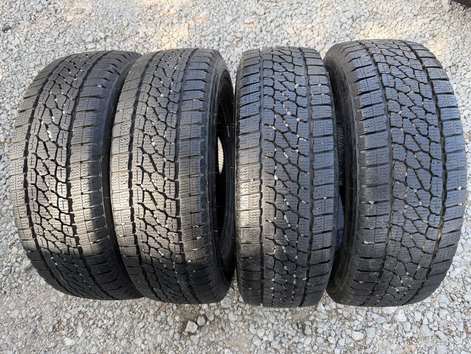 215/65 R16C 4бр зимни гуми