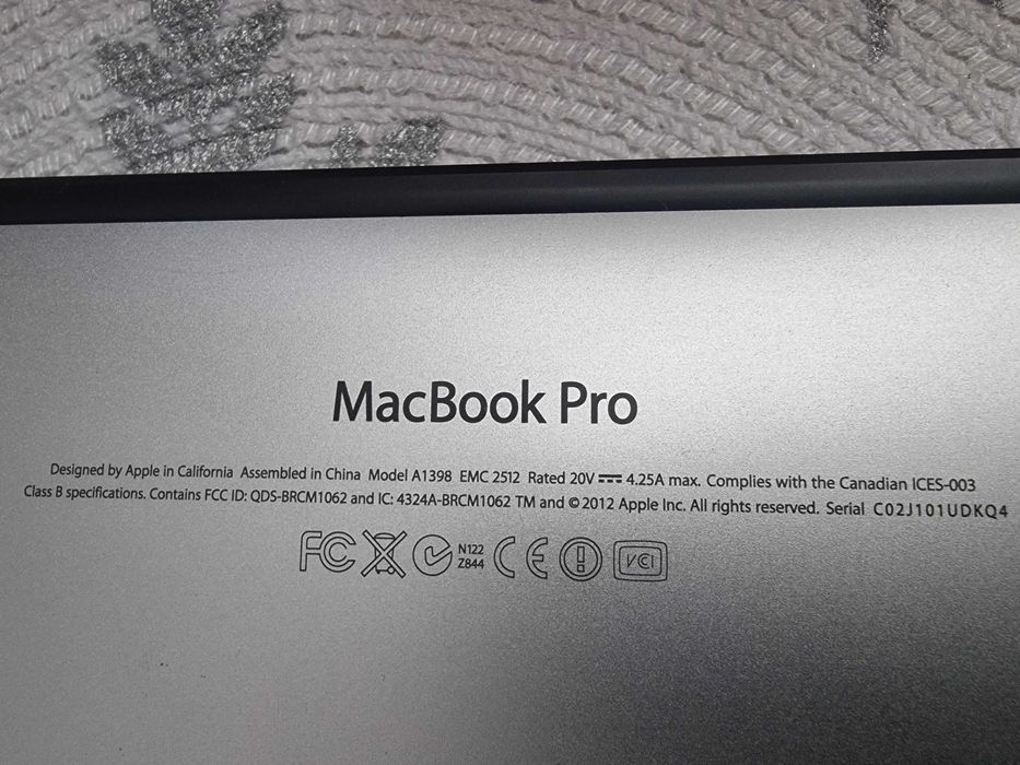 laptop apple macbook pro 2012 retina a1398 emc2512 fara baterie si ssd