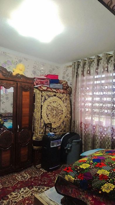 Karmana Narpay sentrda 2sotix 3xonali kottej sotiladi