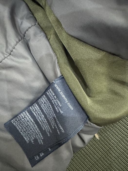 Мъжко зимно,пухено яке TOMMY HILFIGER .Размер L