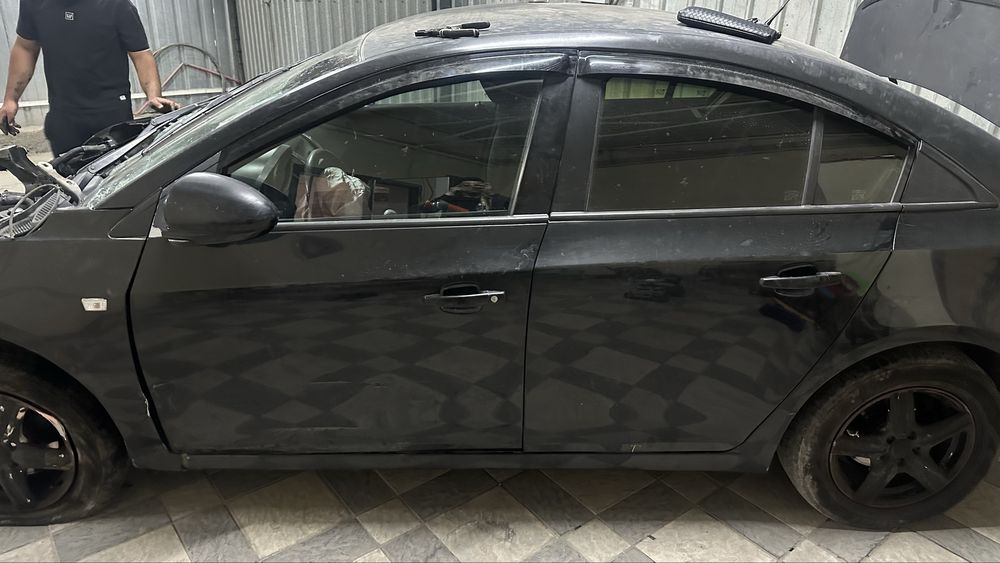 Запчасти на круз