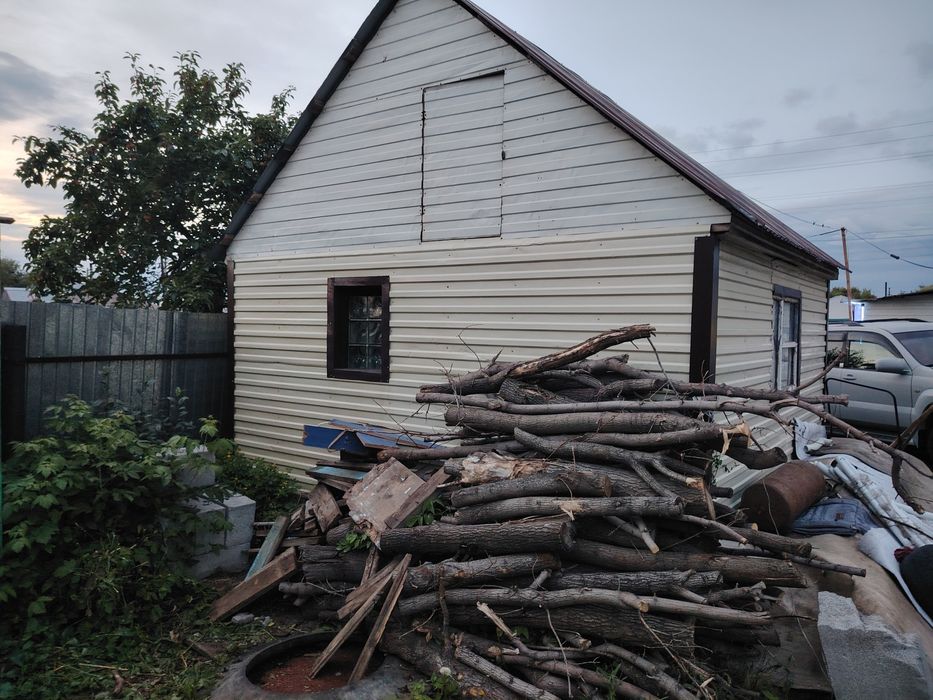 Продам баню материал шпалы очень тёплая