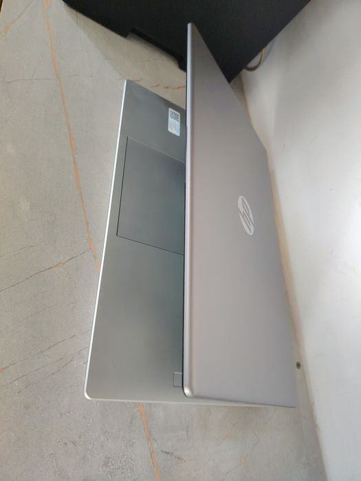 Noutbuk HP G10 256r