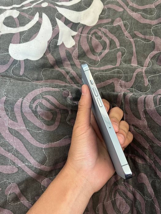 Продам Iphone 13 pro