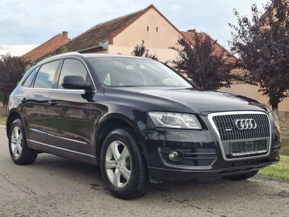Audi Q5 - 2.0 TDI Quattro Automat - XENON / NAVI / LED/ Drive Mode