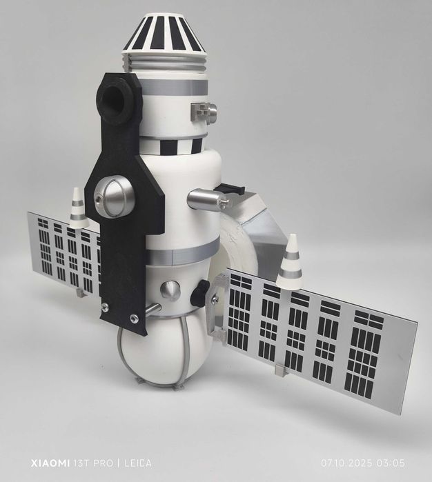 Сборная модель Венера-7 космический аппарат