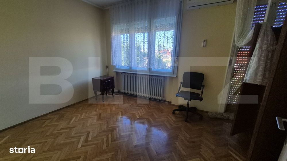 Casa de vanzare, 410 mp, teren 885 mp, zona Semicentrala
