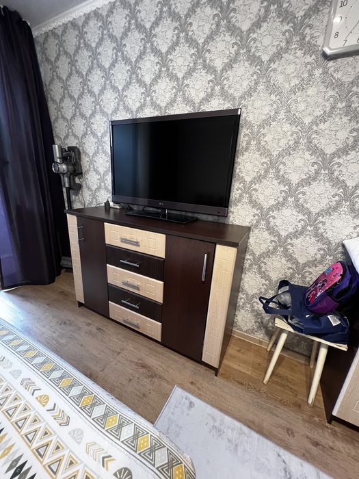 Продам спальный гарнитур