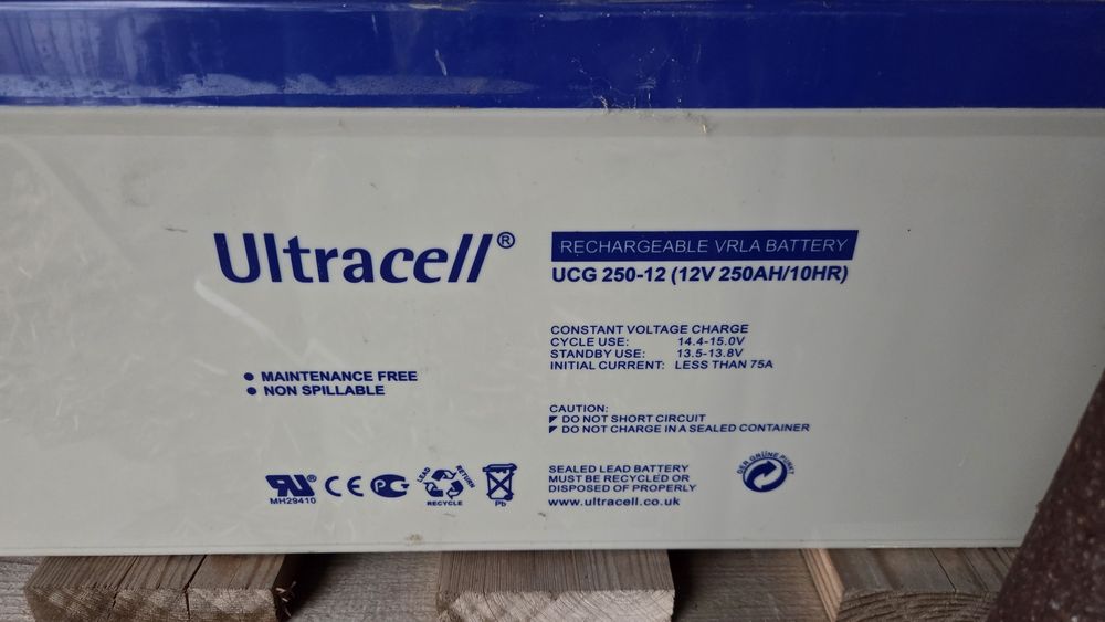 Baterii cu gel ULTRACELL 250ah