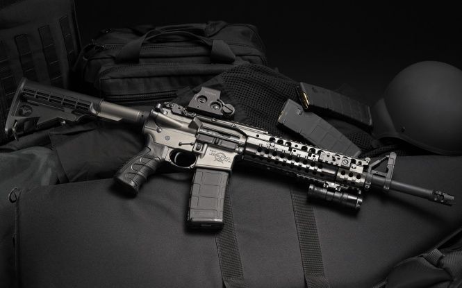 Pusca IEFTINA!! (Model Deosebit) CyberGun Colt M4 M16/Airsoft pistol