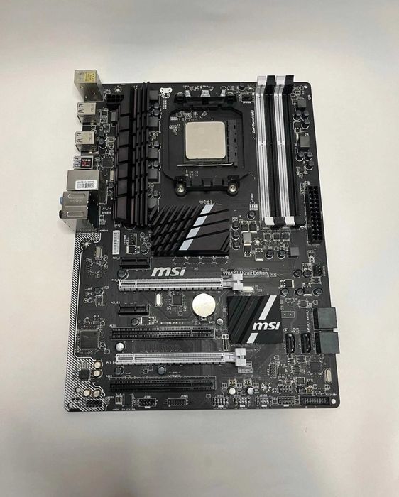 Продавам дъно msi 970a sli krait edition...