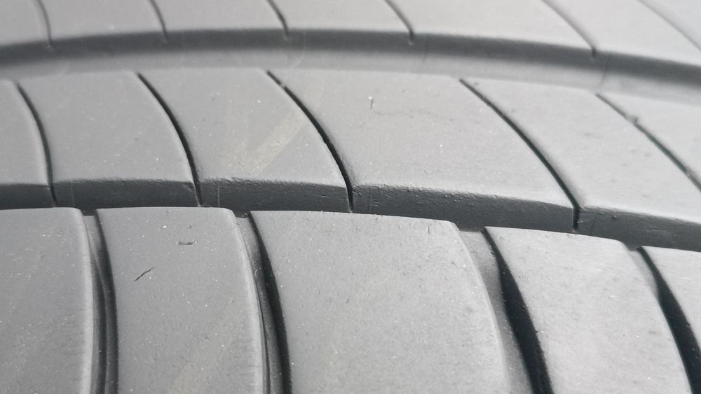 225/50/18 Michelin