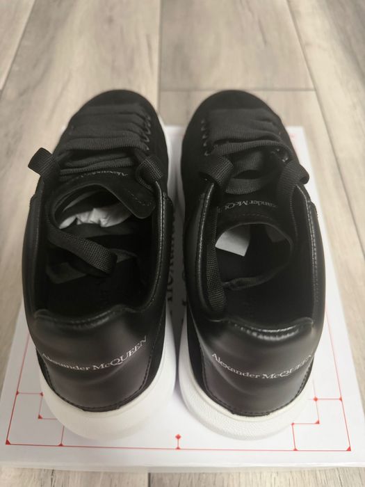 Alexander Mcqueen