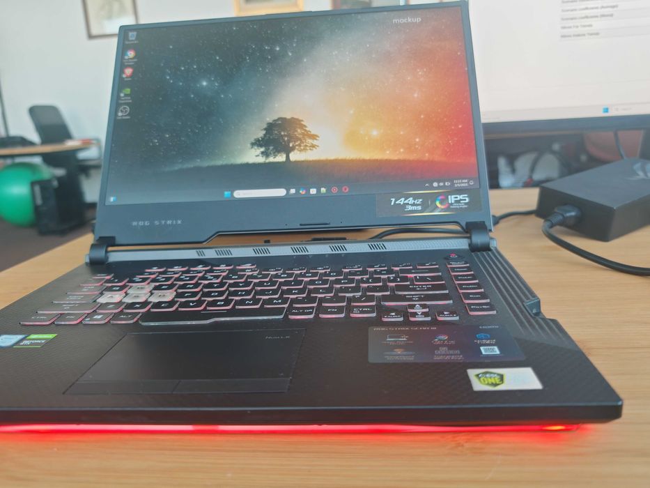 Laptop Gaming ASUS ROG Strix i7-9750H 512GB 16GB RAM GTX 1660Ti 6GB