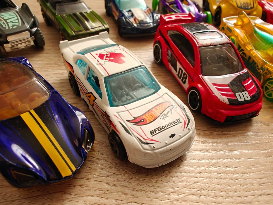 колички Hot Wheels - 11 бр общо