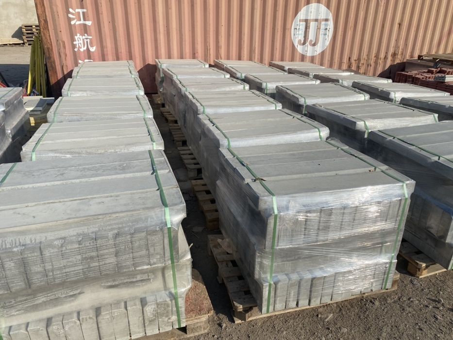 Поребрик, бордюр, брусчатка