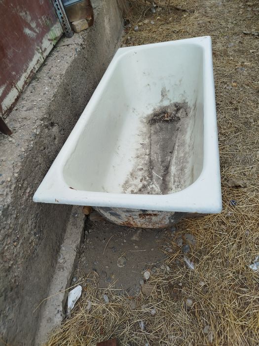 Ванна чугунная б/у