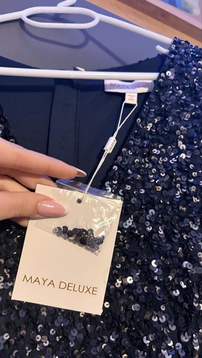 Официална рокля