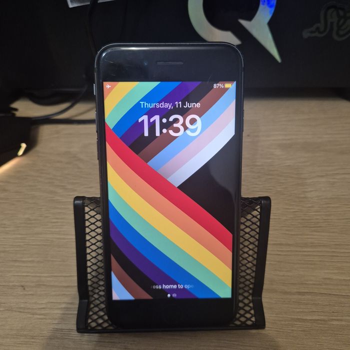 Telefon Iphone 8
