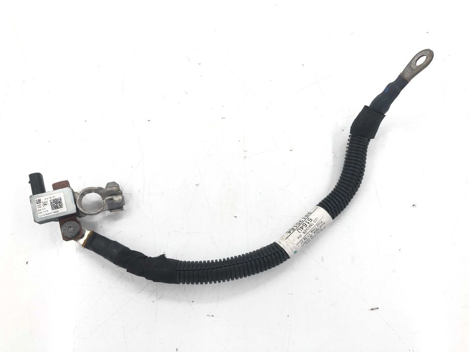 Кабел с клема от Opel insignia b sport tourer z18 2018г