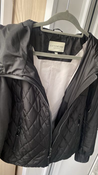 Куртка весенняя