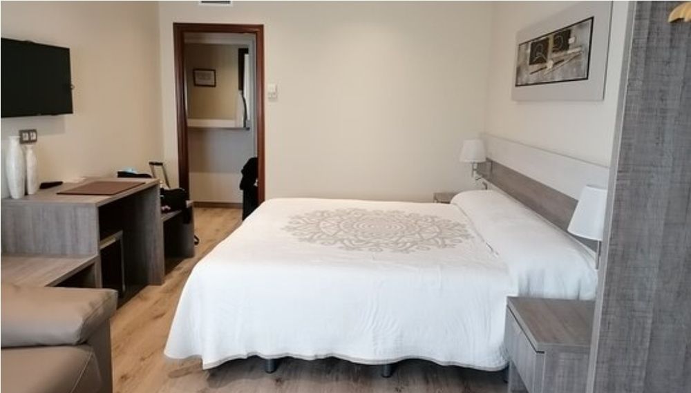 Regim hotelier in Bucuresti Decebal,Dristor,Vitan,Obor
garsoniere/ apa
