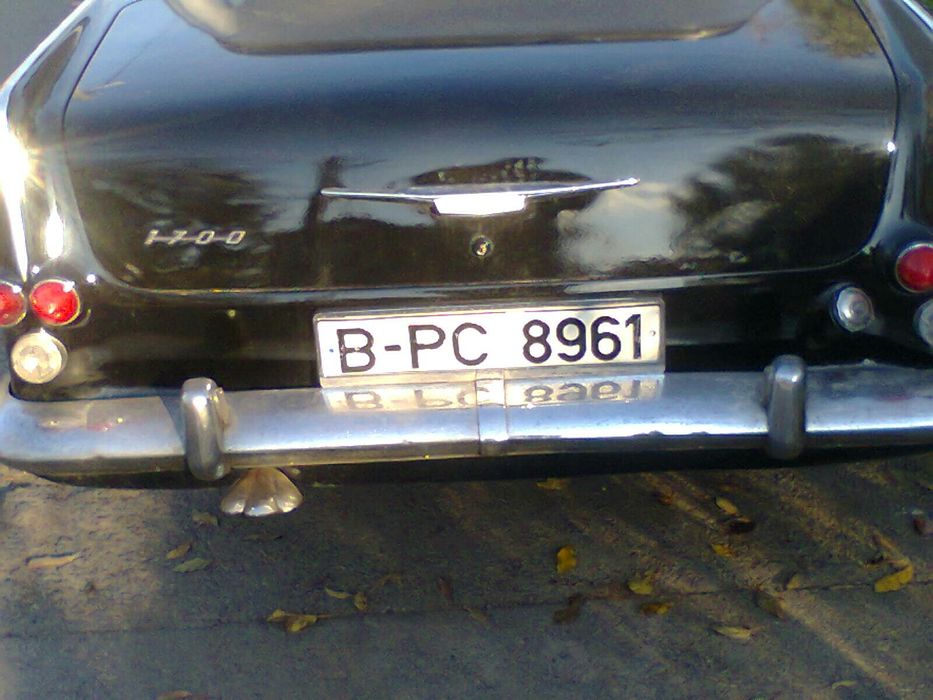 Ретро автомобил под наем!Балове свадби!  Студио за снимки и клипове!